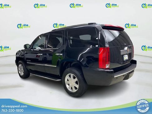 Used 2013 Cadillac Escalade AWD image 8