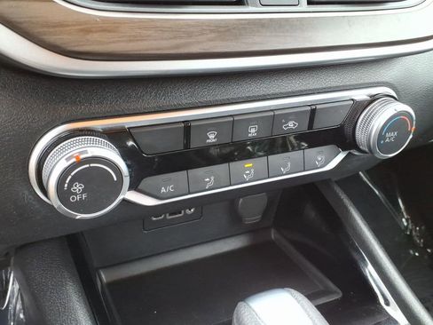 Certified 2024 Nissan Altima 2.5 SV image 17