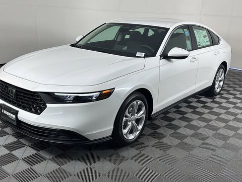 New 2025 Honda Accord LX image 8