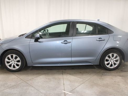 Used 2023 Toyota Corolla LE image 6