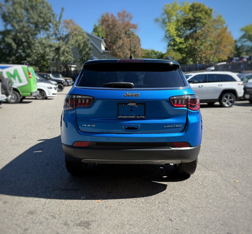Used 2024 Jeep Compass Limited AWD/4WD image 10