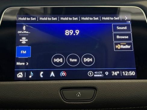 Certified 2022 Cadillac XT4 Premium Luxury w/ Technology Package FWD image 8