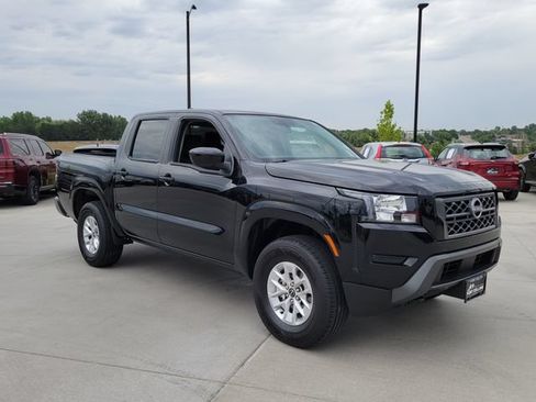 Used 2024 Nissan Frontier SV AWD/4WD image 7