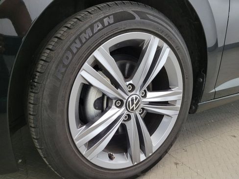 Used 2024 Volkswagen Jetta SE FWD image 31