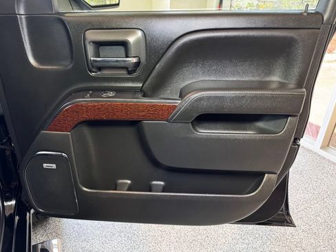 Used 2018 GMC Sierra 1500 SLT AWD/4WD image 45