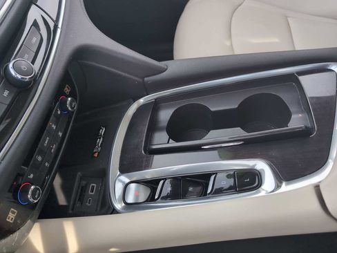 Used 2023 Buick Enclave Essence w/ Experience Buick Package image 15