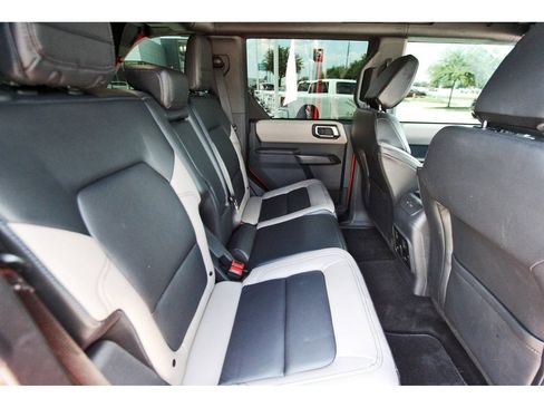 Used 2024 Ford Bronco Wildtrak AWD/4WD image 10