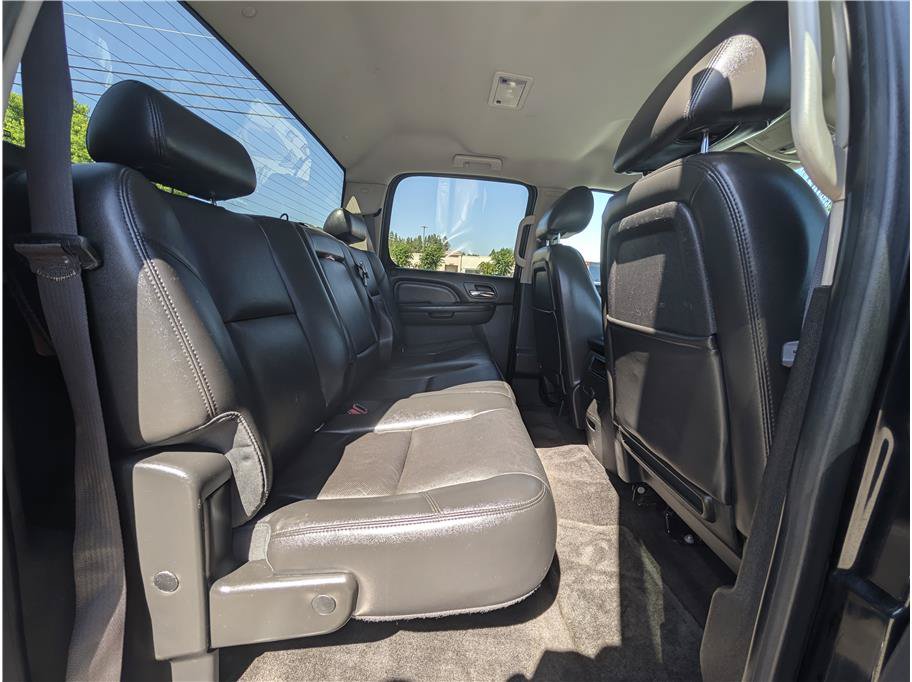 Used 2013 GMC Sierra 3500 Denali AWD/4WD image 15
