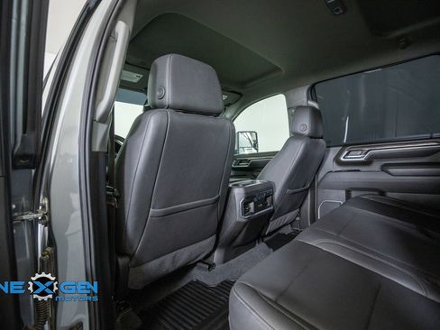Used 2025 Chevrolet Silverado 2500 LTZ w/ LTZ Convenience Package AWD/4WD image 27