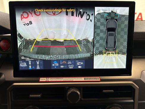 Used 2026 Toyota 4Runner TRD Off-Road Premium AWD/4WD image 29