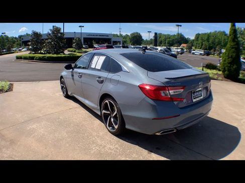 Used 2022 Honda Accord Sport image 6