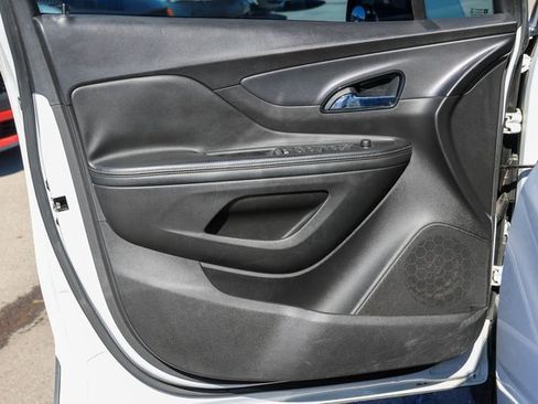 Used 2018 Buick Encore Preferred image 9