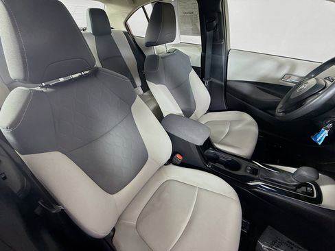 Used 2021 Toyota Corolla LE image 33