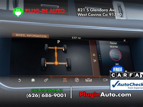 Used 2017 Land Rover Range Rover Evoque SE image 28