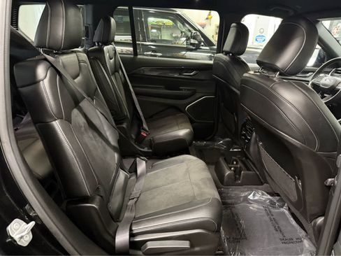 Used 2021 Jeep Grand Cherokee L Laredo image 26