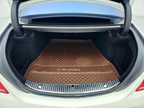 Used 2017 Mercedes-Benz S 550 Sedan image 27