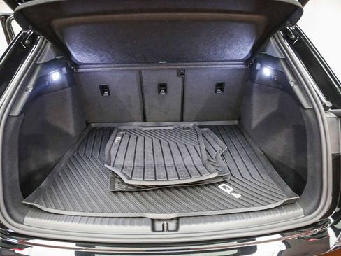 Certified 2023 Audi Q4 e-tron Premium Plus w/ Premium Plus RWD image 28
