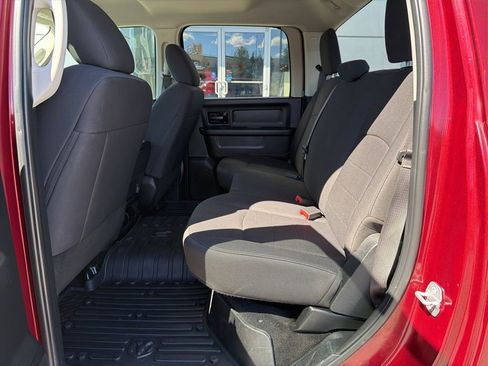 Used 2018 RAM 1500 Express w/ Express Value Package image 28