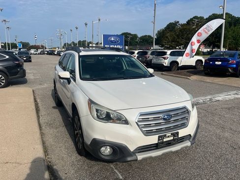 Used 2015 Subaru Outback 2.5i Limited AWD/4WD image 2