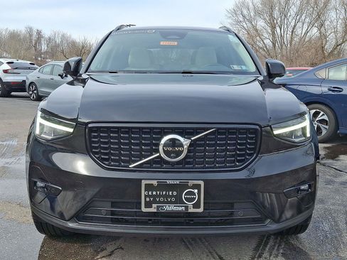 Certified 2023 Volvo XC40 B5 Plus w/ Protection Package Premier image 2