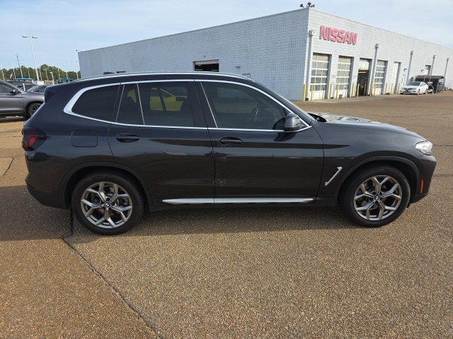 Used 2024 BMW X3 sDrive30i w/ Convenience Package RWD image 5