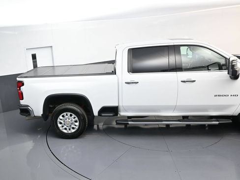 Used 2024 Chevrolet Silverado 2500 LTZ w/ LTZ Convenience Package AWD/4WD image 16