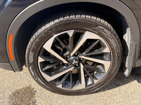 Used 2022 Mitsubishi Outlander ES AWD/4WD image 12