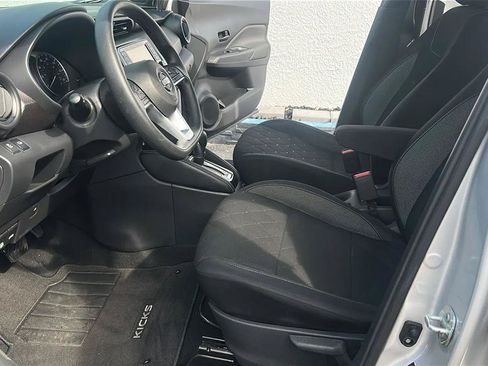 Used 2019 Nissan Kicks S FWD image 19