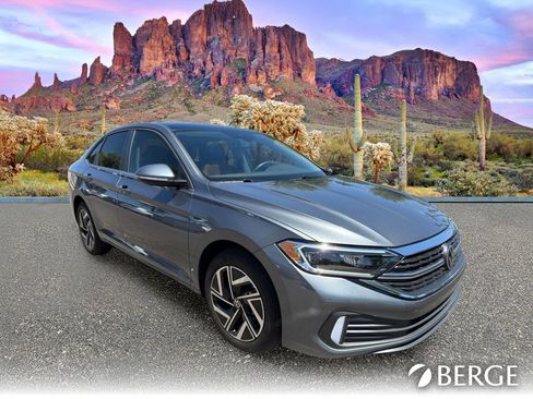 Used 2023 Volkswagen Jetta SEL FWD image 10