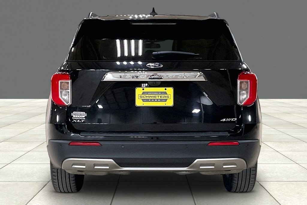 Certified 2023 Ford Explorer XLT w/ Equipment Group 202A AWD/4WD image 4