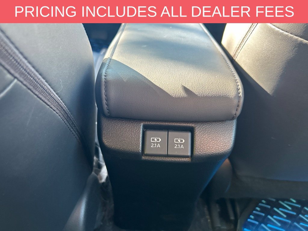 Used 2022 Toyota Prius Limited FWD image 9