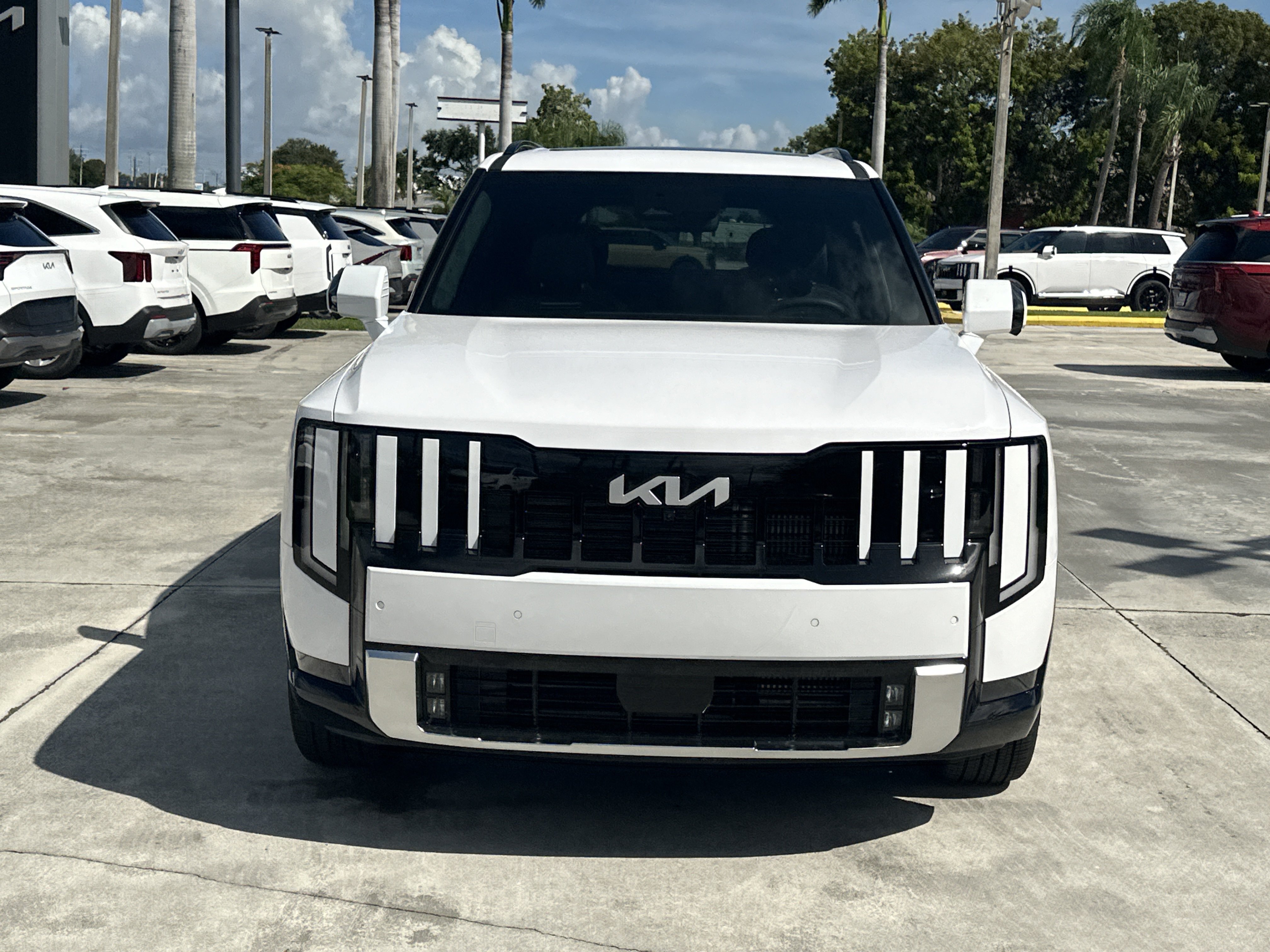 New 2027 Kia Telluride SX Prestige AWD/4WD image 3