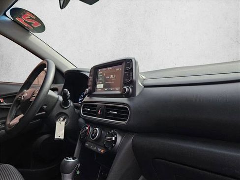 Used 2021 Hyundai Kona SE image 21