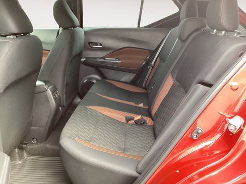 Used 2023 Nissan Kicks SR w/ Interior Electronics Package image 26