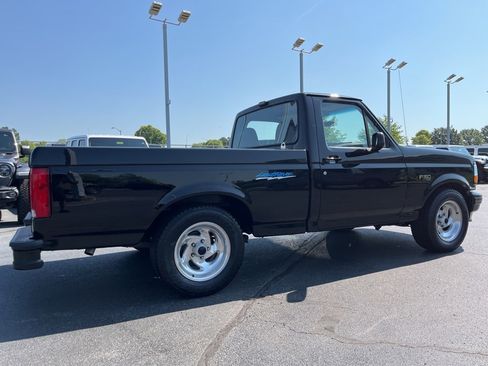Used 1993 Ford F150 Lightning image 25
