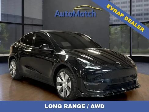 Used 2024 Tesla Model Y Long Range AWD/4WD image 1