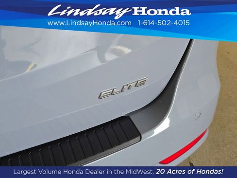 Used 2024 Honda Odyssey Elite image 8