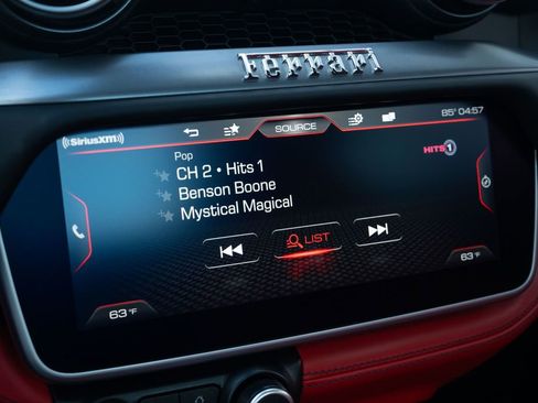 Used 2019 Ferrari Portofino image 44