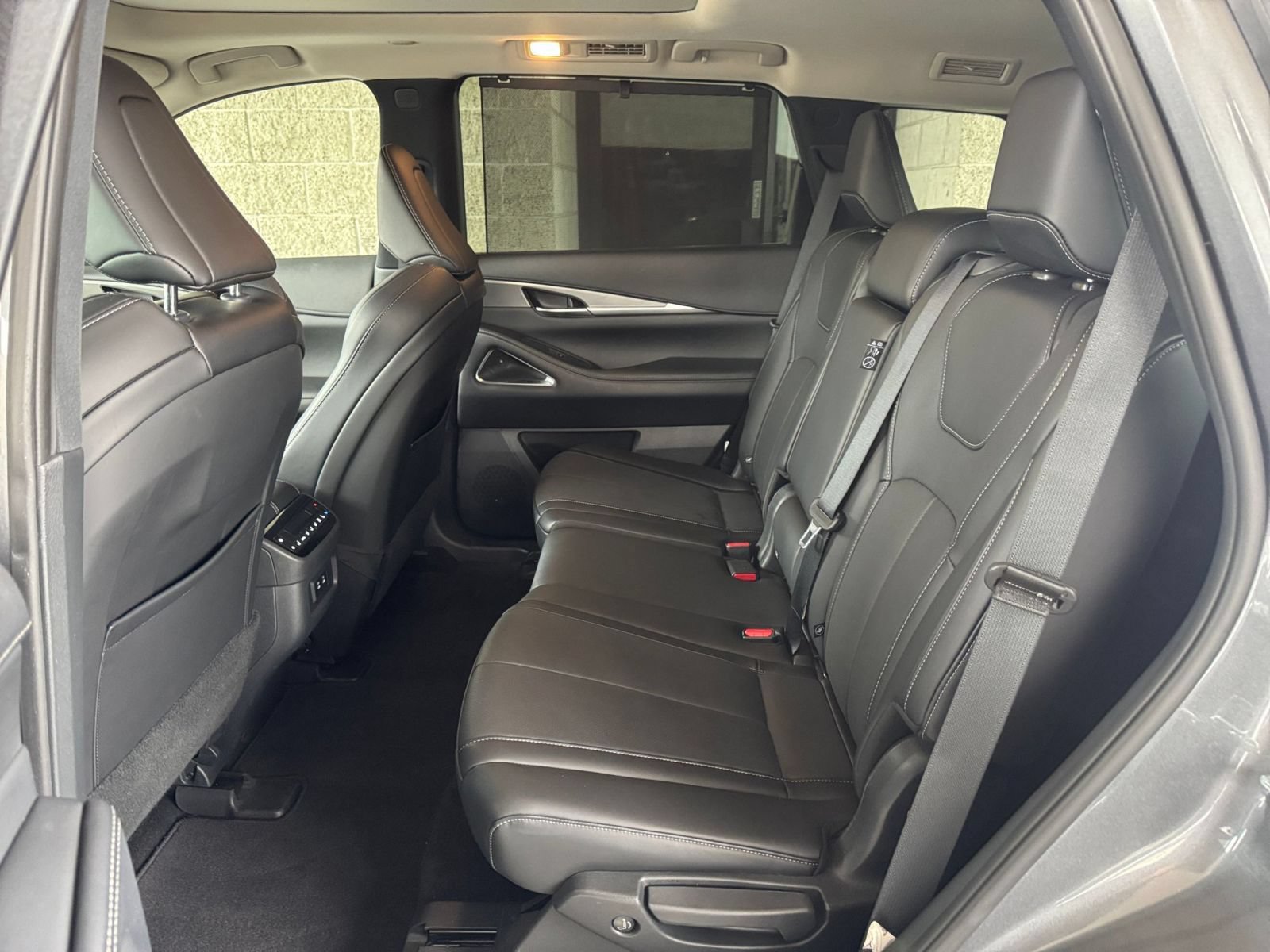 Used 2026 INFINITI QX60 Luxe FWD image 28