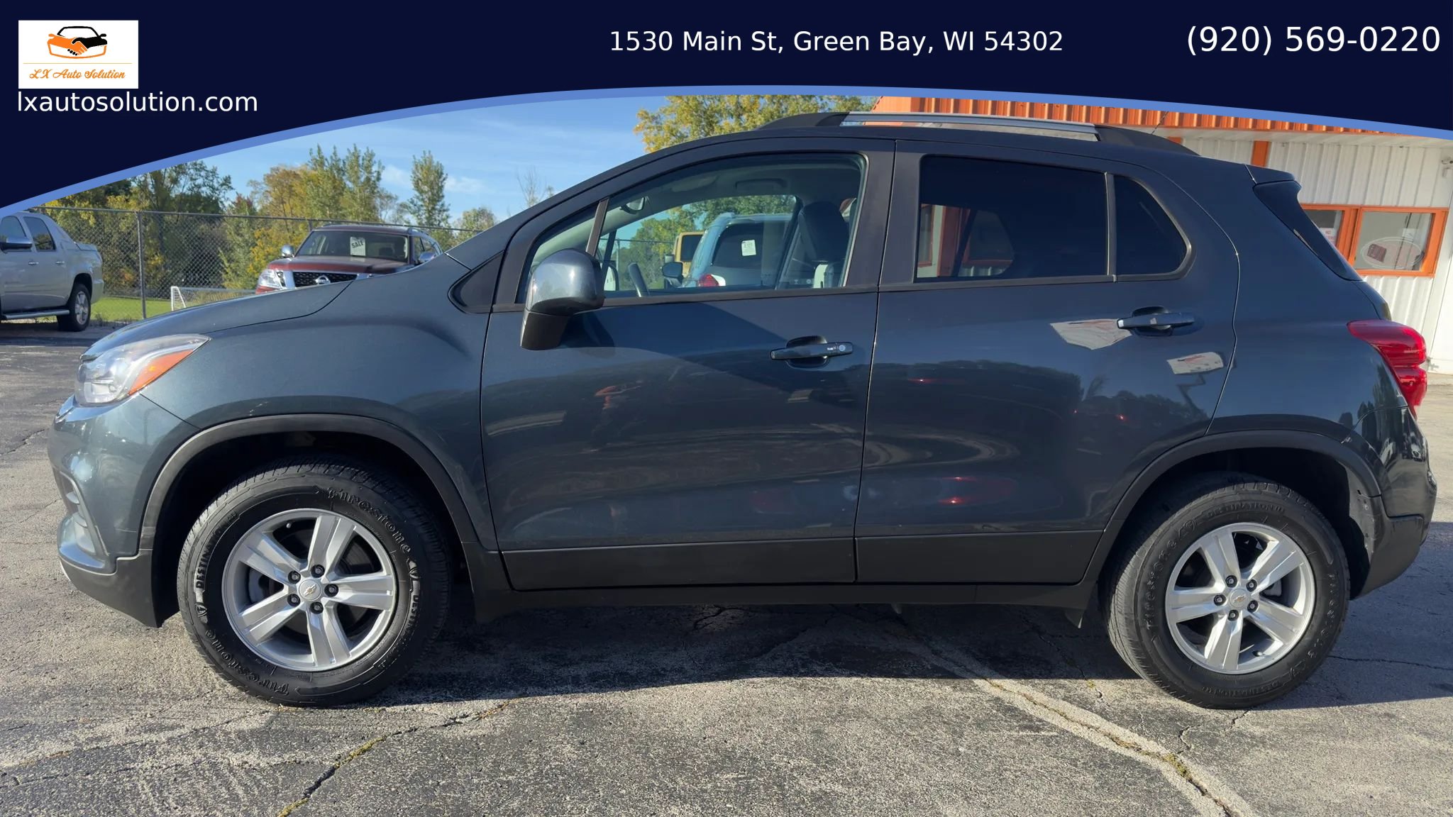 Used 2021 Chevrolet Trax LT w/ LT Convenience Package AWD/4WD image 3