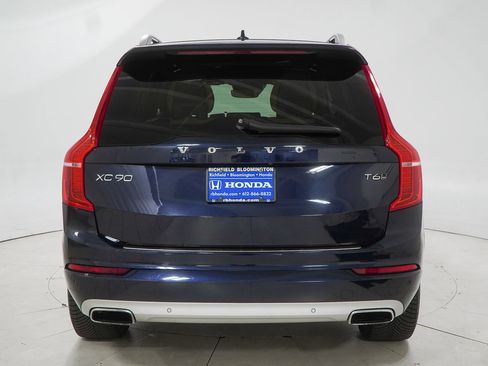 Used 2019 Volvo XC90 T6 Momentum w/ Advanced Package AWD/4WD image 8