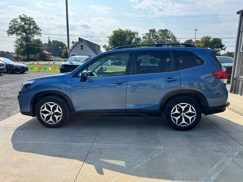 Used 2021 Subaru Forester Premium w/ Popular Package #1 AWD/4WD image 4