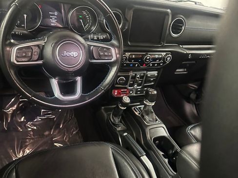 Used 2022 Jeep Wrangler Unlimited Rubicon 4xe w/ Steel Bumper Group image 25