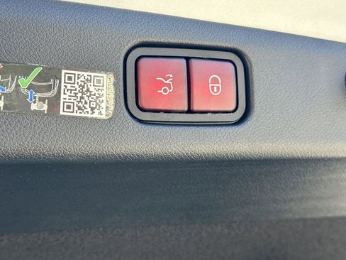 Certified 2024 Mercedes-Benz E 350 4MATIC Sedan w/ Airmatic Package image 22