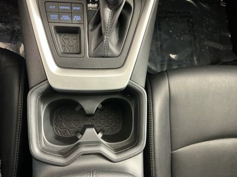 Used 2019 Toyota RAV4 XLE Premium w/ Cold Weather Package image 31