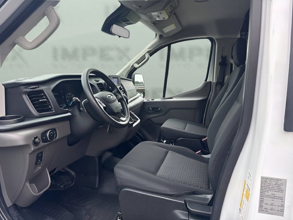 Used 2025 Ford Transit 250 Low Roof w/ Exterior Upgrade Package RWD image 9