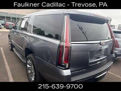 Used 2020 Cadillac Escalade ESV Luxury w/ LPO, Radiant Package AWD/4WD image 3