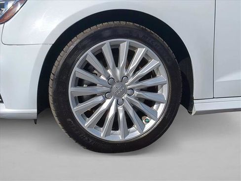 Used 2017 Audi A3 e-tron Premium image 30