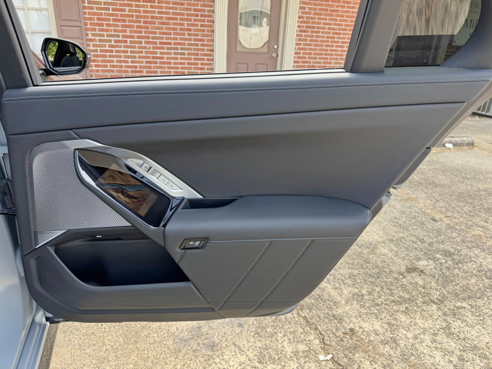Used 2025 BMW 740i RWD image 56