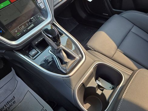 Used 2025 Subaru Outback Limited AWD/4WD image 26